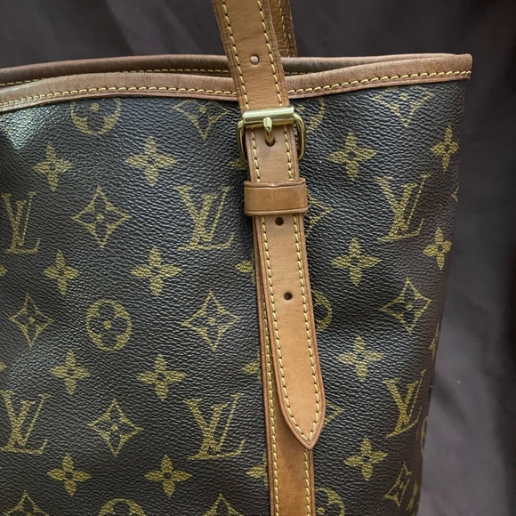 LV bucket bag 100% original - Picture 3 of 16